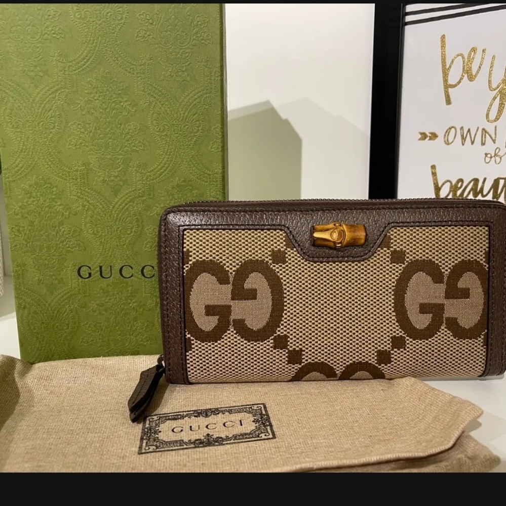 Authentic Gucci Diana Jumbo GG Wallet